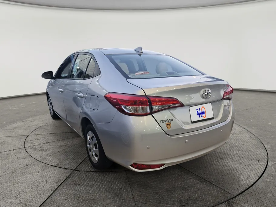 2022 Toyota Yaris  Y 