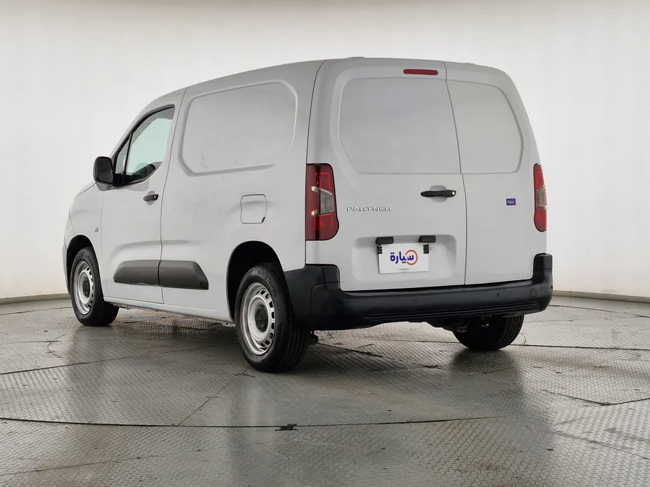 بيجو بارتنر Short van 2023 