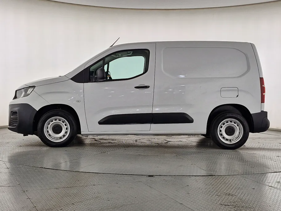 بيجو بارتنر Short van 2023 