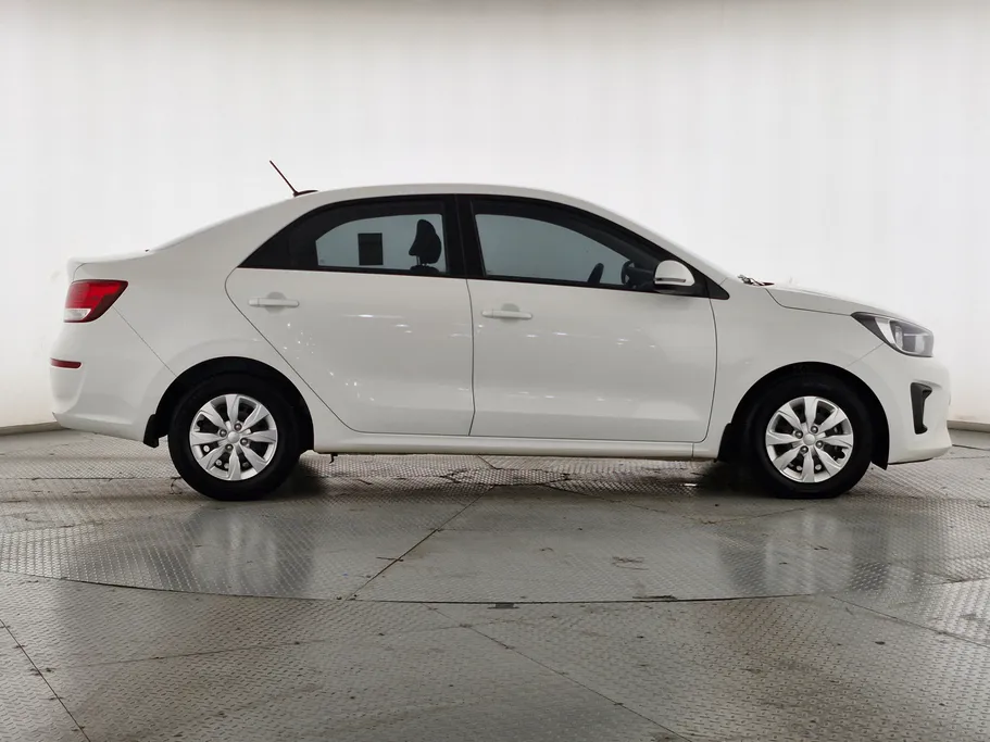 2024 Kia Pegas LX 