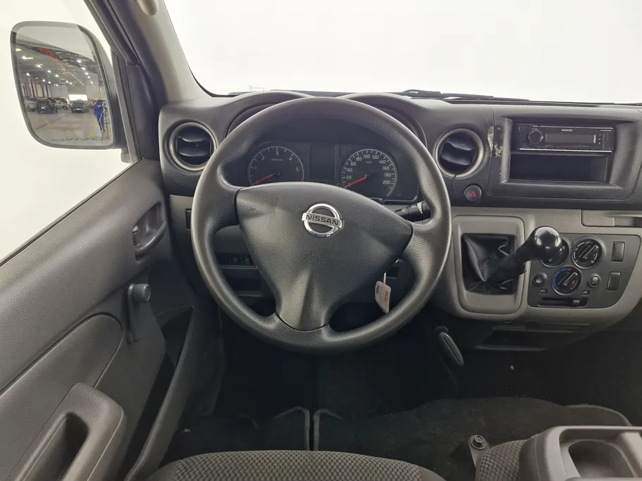 2022 Nissan Urvan MT Des بضاعه 