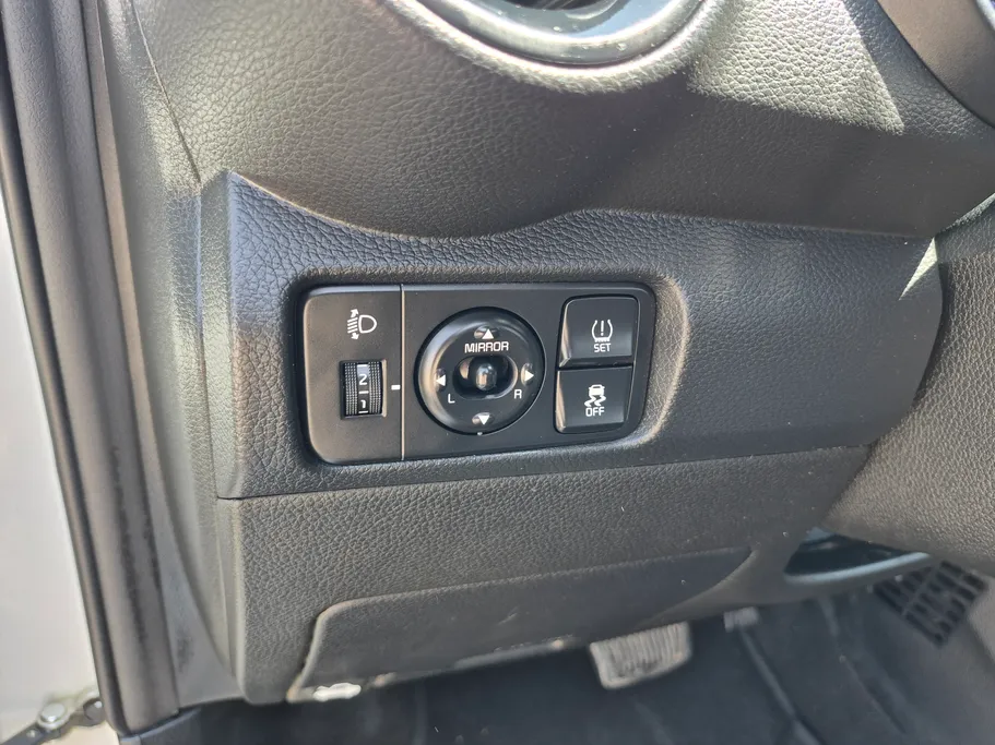 2024 Kia Pegas LX 