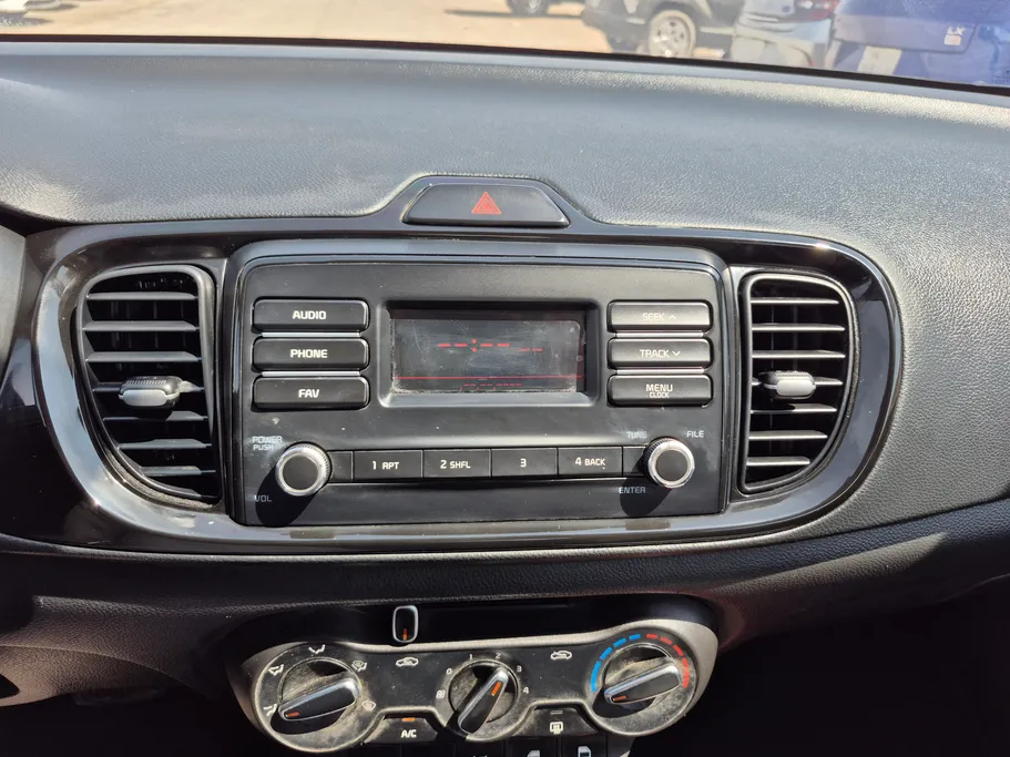 2024 Kia Pegas LX 