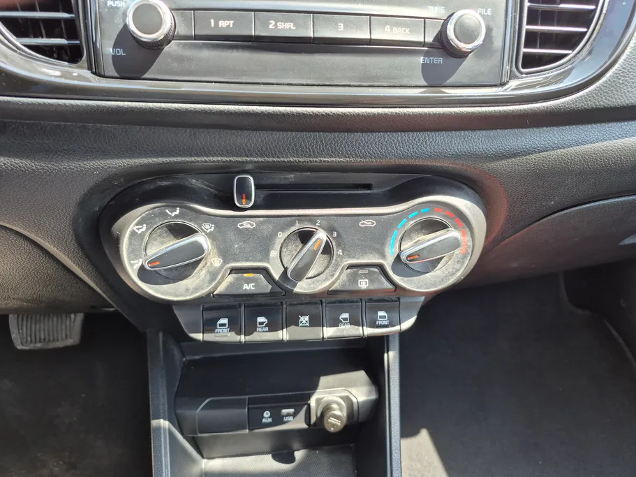 2024 Kia Pegas LX 