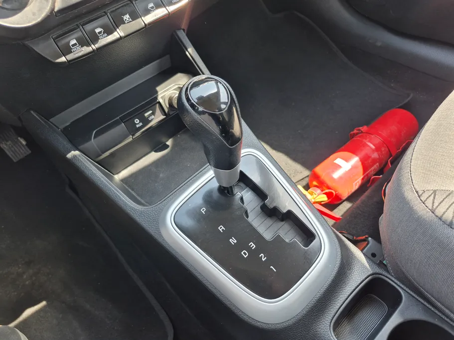 2024 Kia Pegas LX 