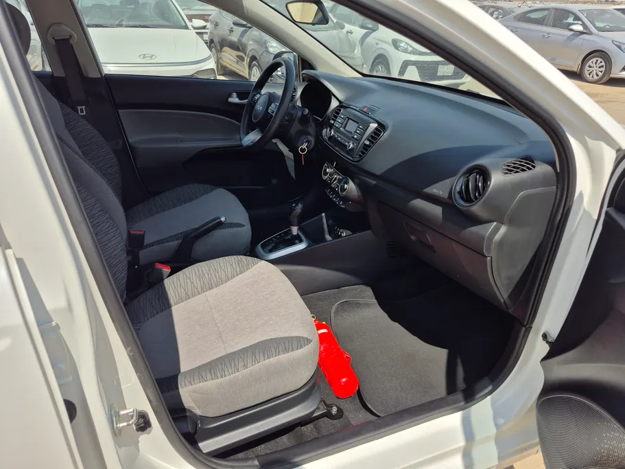 2024 Kia Pegas LX 