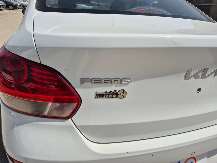 2024 Kia Pegas LX 