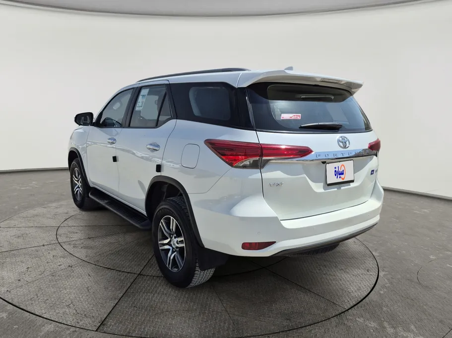 2024 Toyota Fortuner VX 
