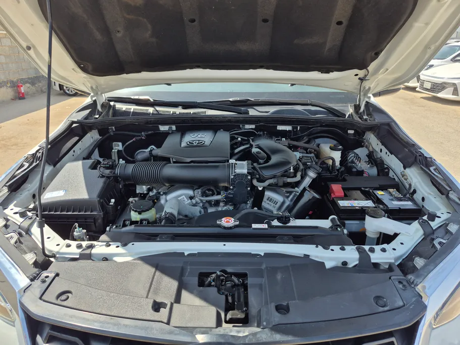 2024 Toyota Fortuner VX 
