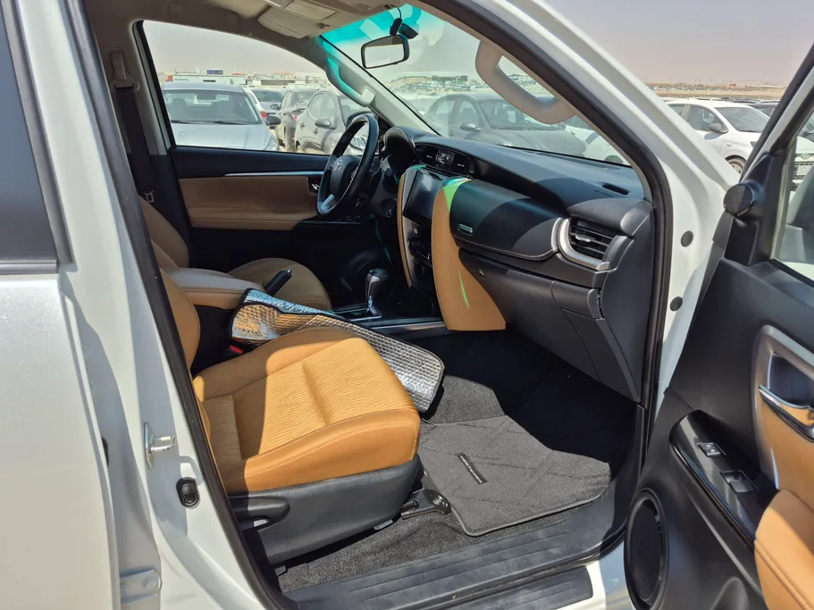 2024 Toyota Fortuner VX 