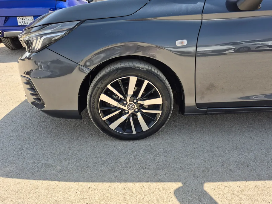 2023 Honda City LX Sport 