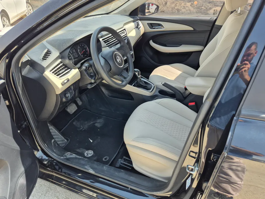 2023 MG 5 STD 
