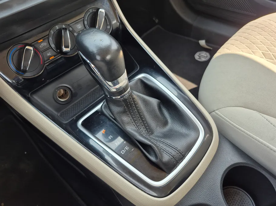 2023 MG 5 STD 