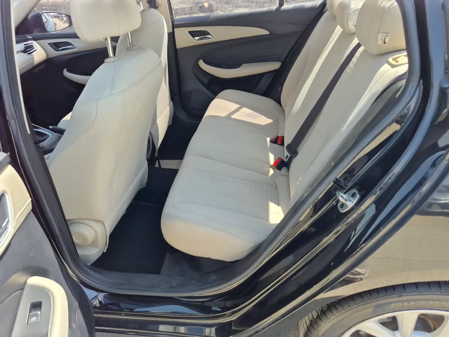 2023 MG 5 STD 