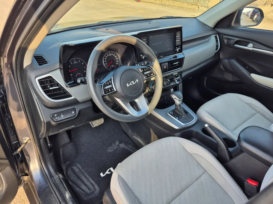 2023 Kia Seltos LX 