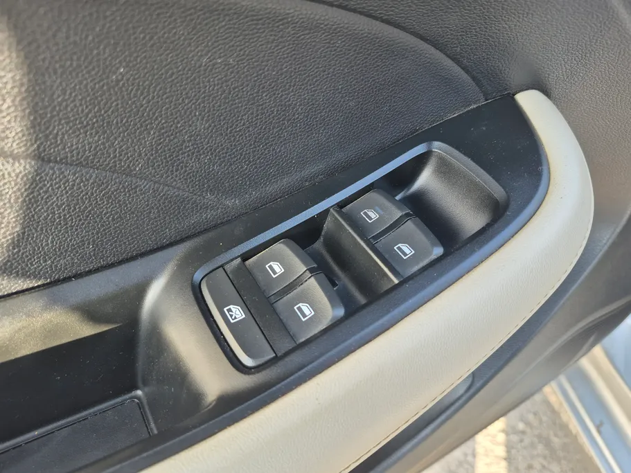 2023 MG 5 STD 