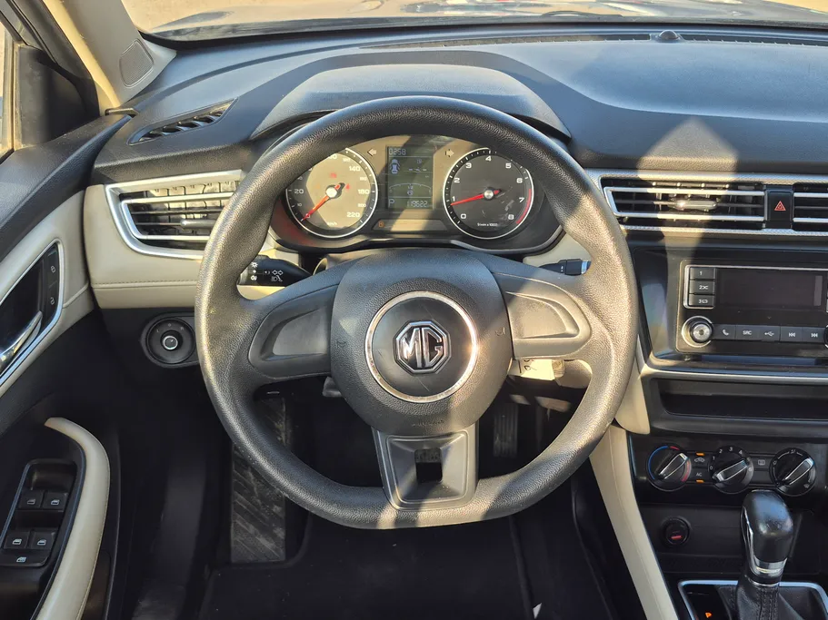 2023 MG 5 STD 