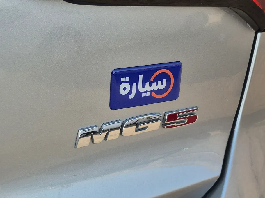 2023 MG 5 STD 