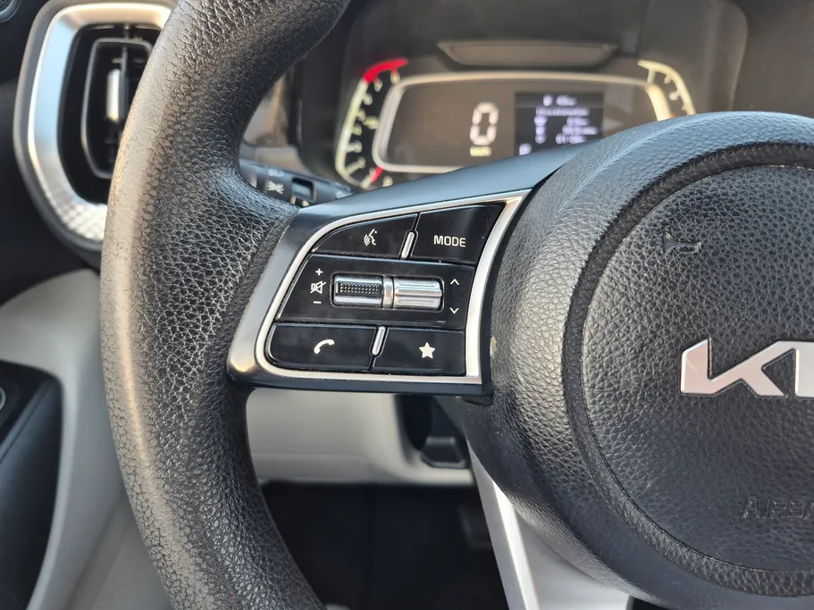 2023 Kia SONET LX 