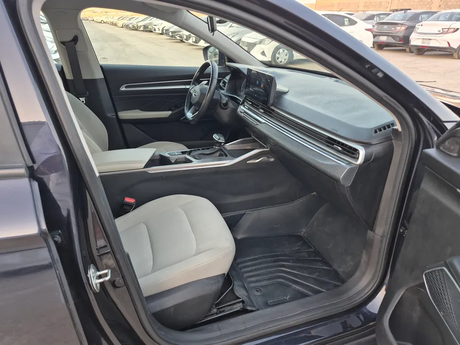 جيلي امجراند GS 2025 