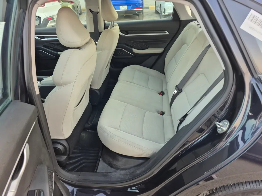 جيلي امجراند GS 2025 