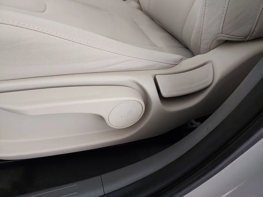 2024 Hyundai Elantra Smart 