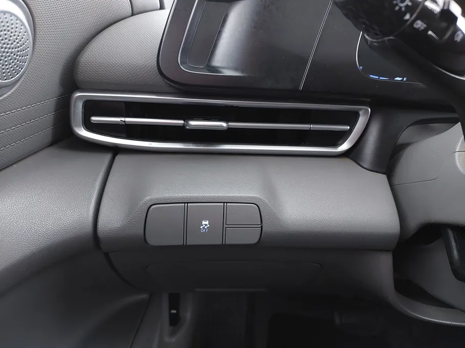 2024 Hyundai Elantra Smart 