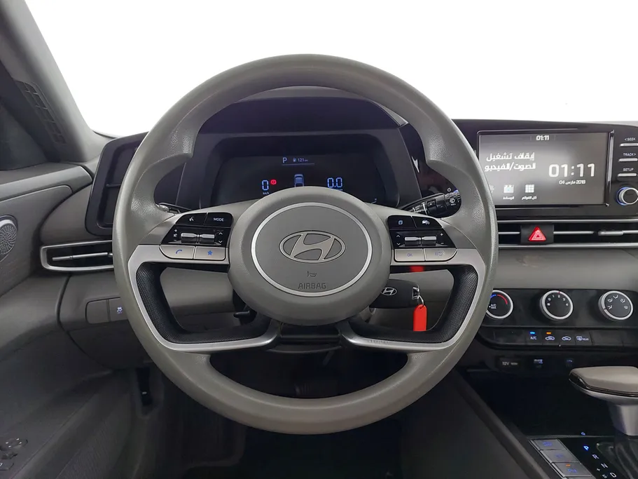 2024 Hyundai Elantra Smart 