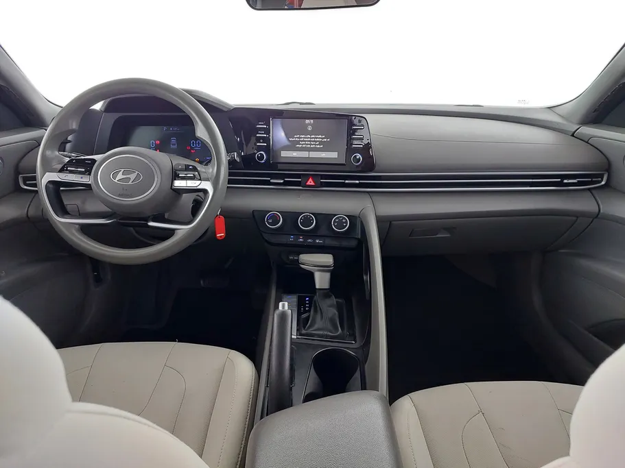 2024 Hyundai Elantra Smart 