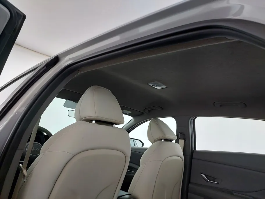 2024 Hyundai Elantra Smart 