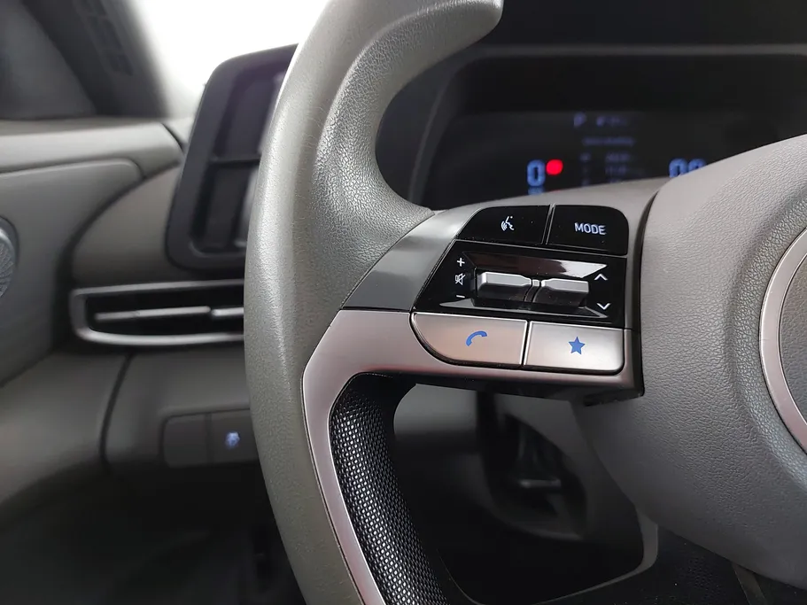2024 Hyundai Elantra Smart 
