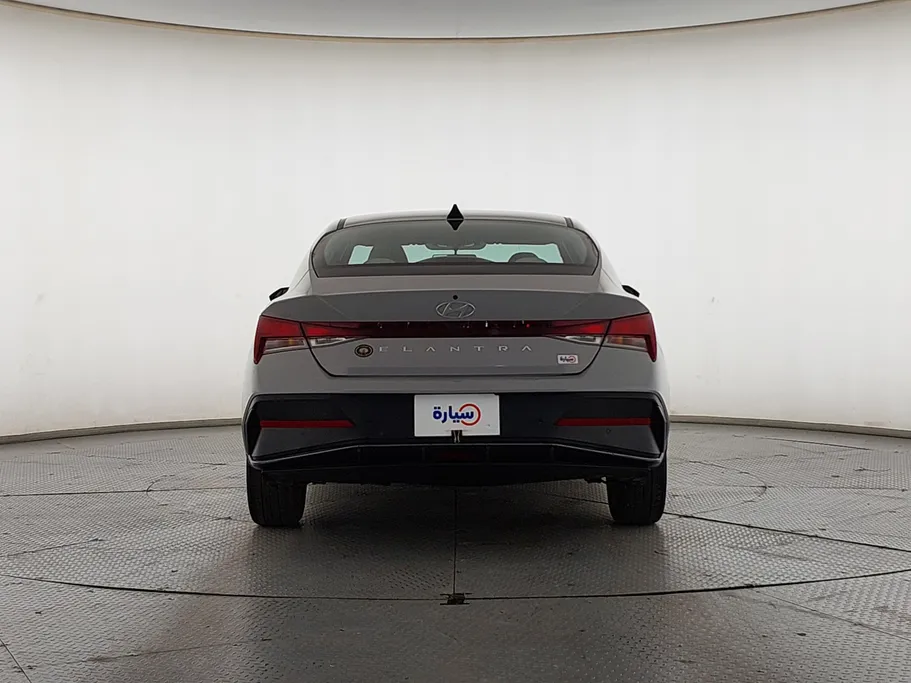 2024 Hyundai Elantra Smart 