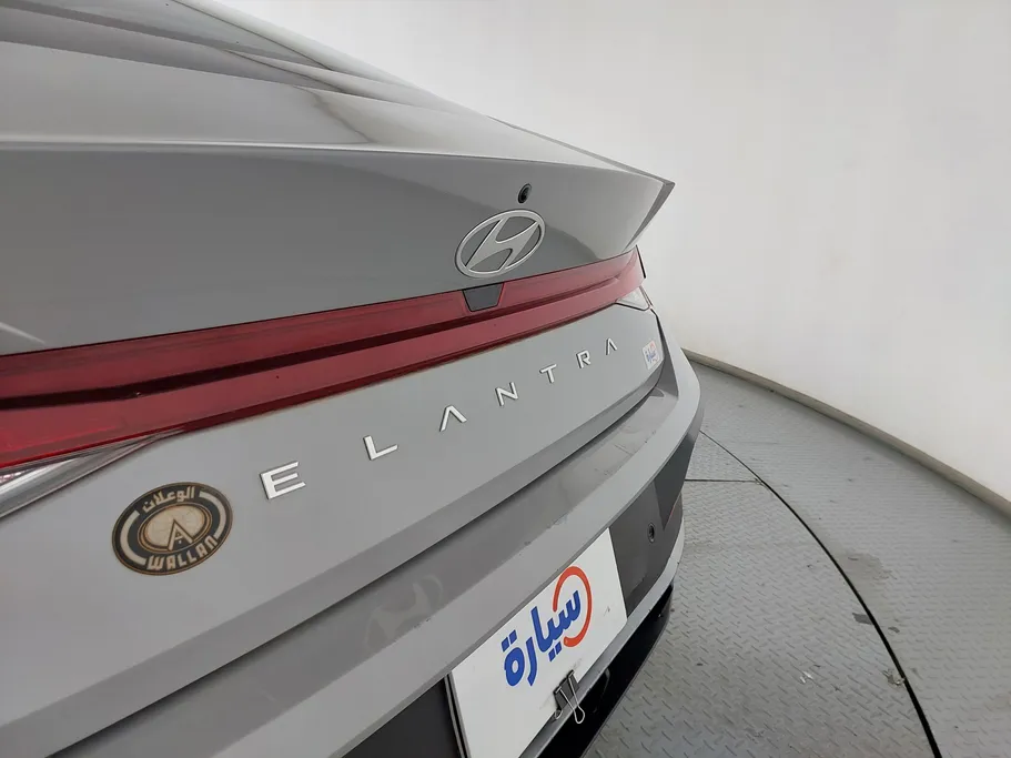 2024 Hyundai Elantra Smart 