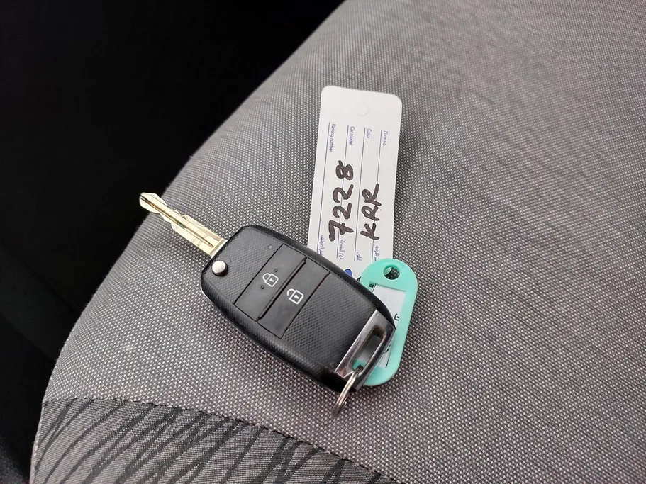 2023 Kia Pegas LX 