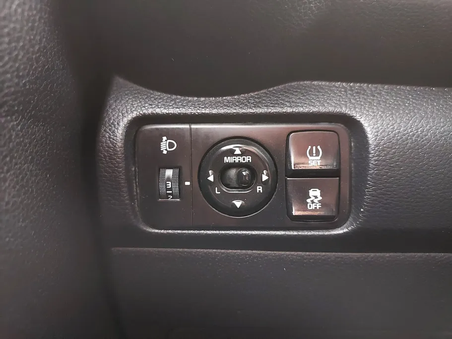2023 Kia Pegas LX 