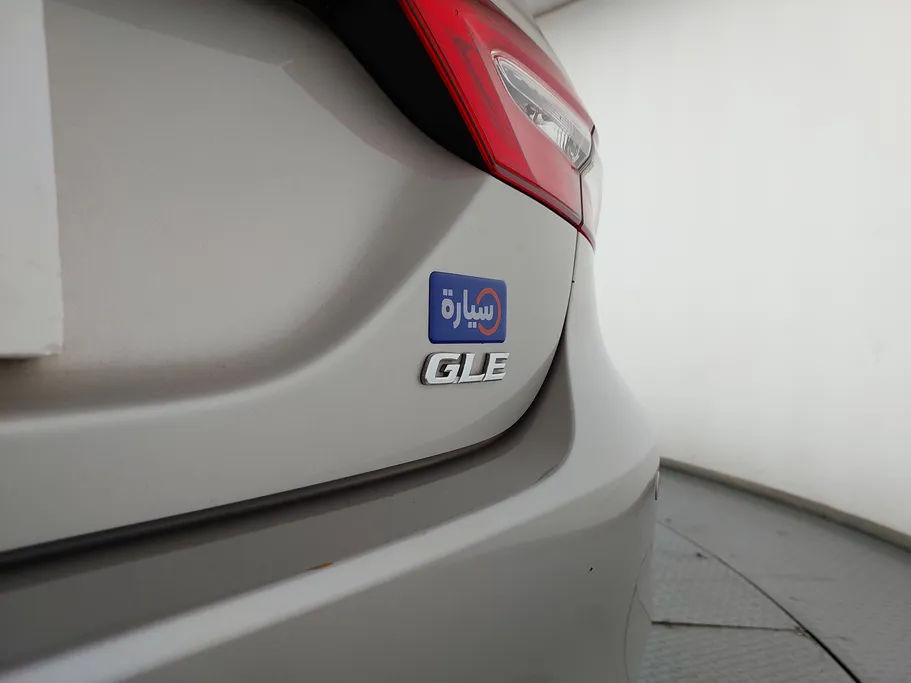 تويوتا كامري GLE 2020 