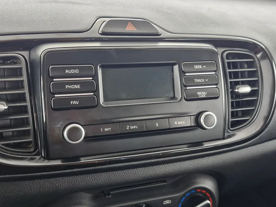 2022 Kia Pegas LX 