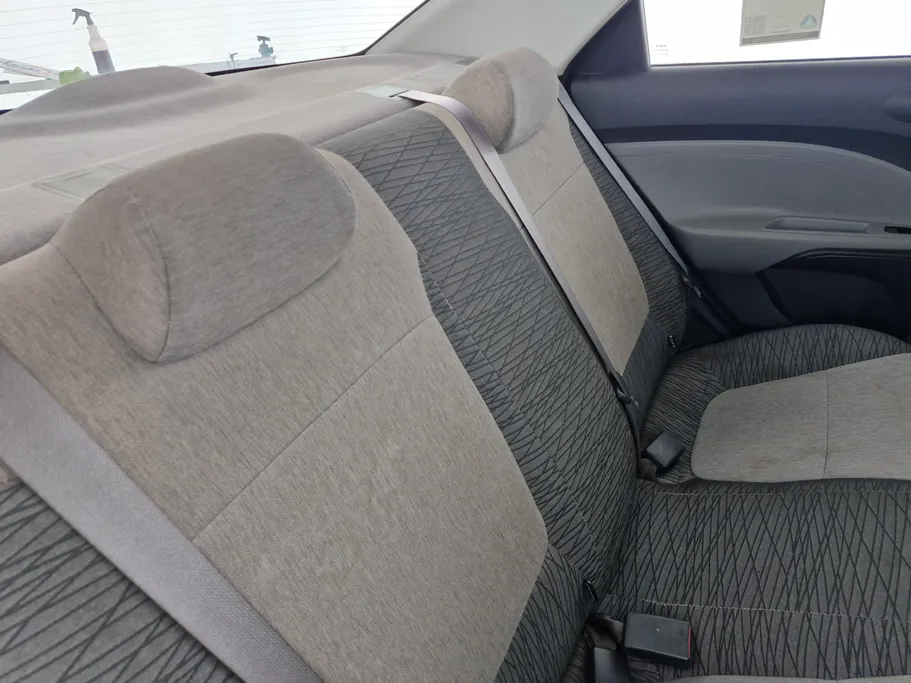 2022 Kia Pegas LX 