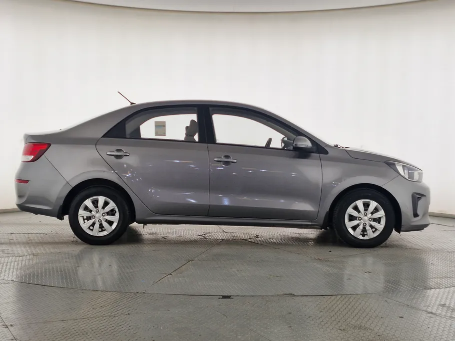 2022 Kia Pegas LX 