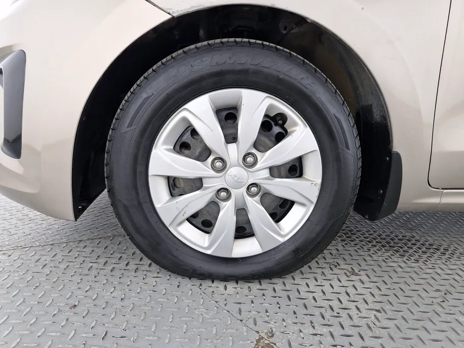 2023 Kia Pegas LX 