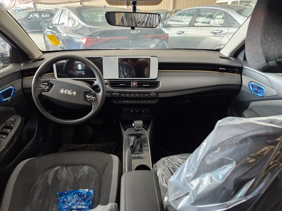 2027 Kia K3 GL 