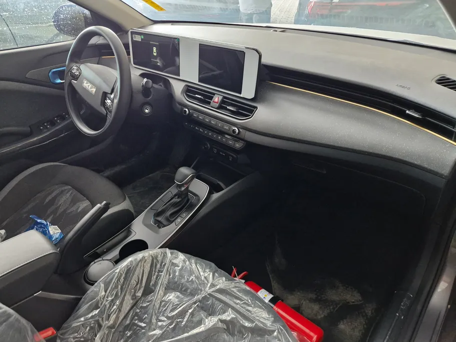 2027 Kia K3 GL 