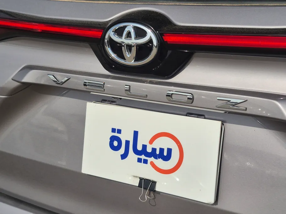 تويوتا فيلوز GLX 2023 