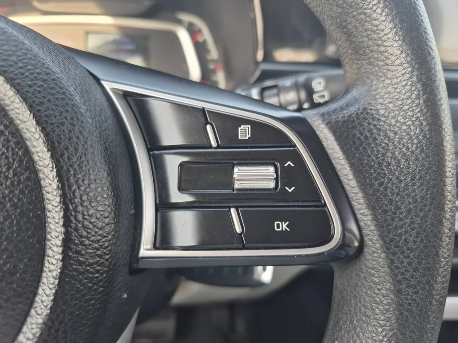 2023 Kia SONET LX 