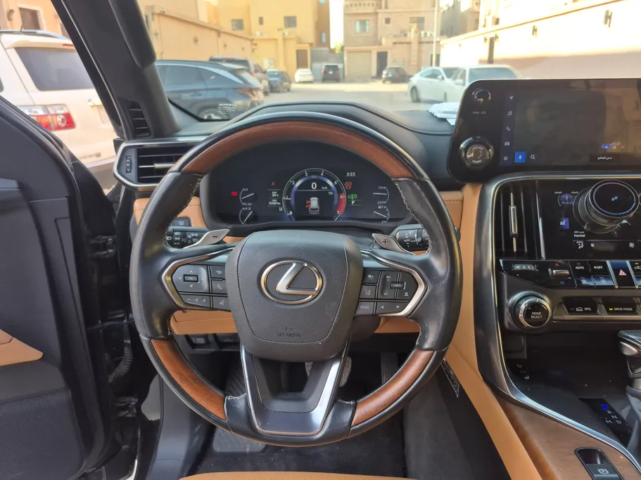 لكزس LX 600 2024 