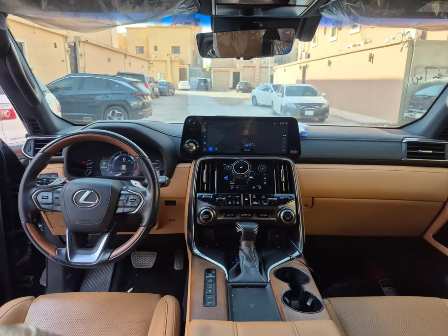 لكزس LX 600 2024 