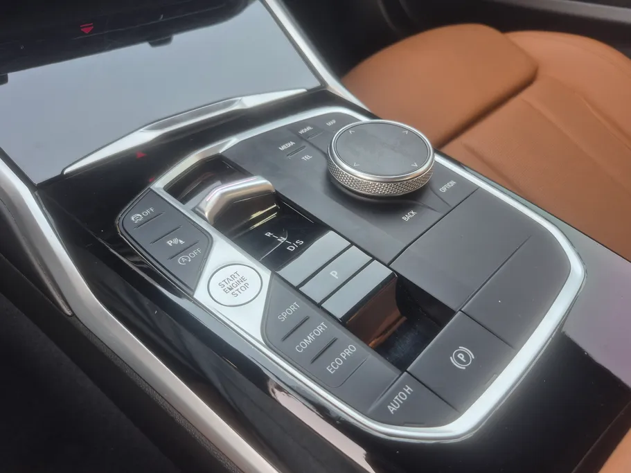 2024 BMW 2 Series 230i 