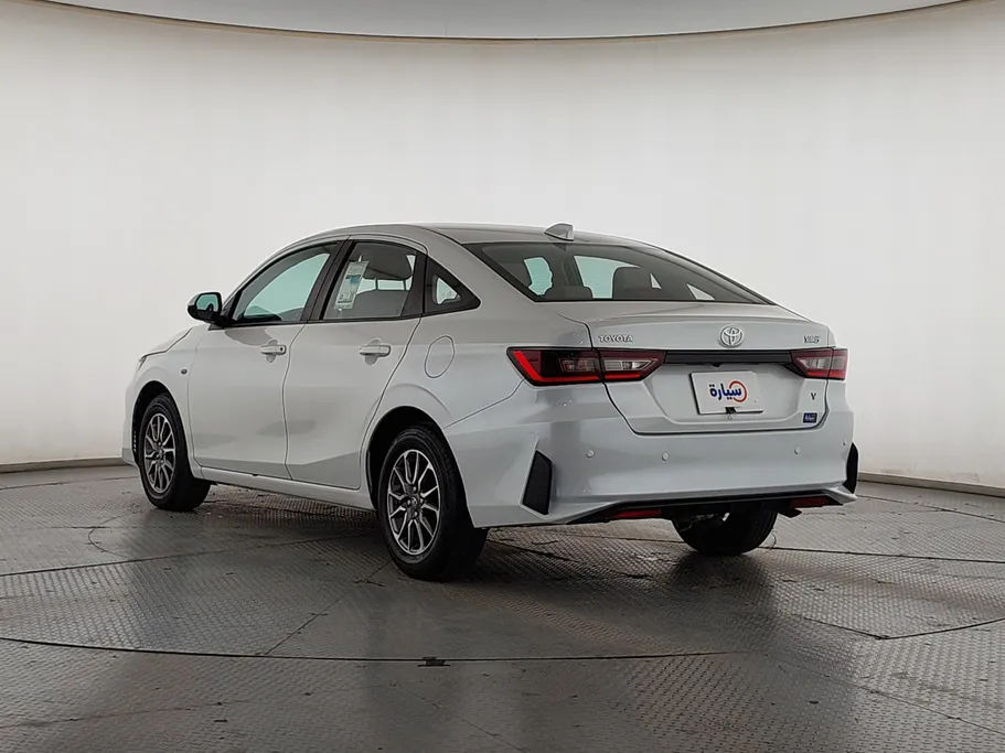 2024 Toyota Yaris  Y 