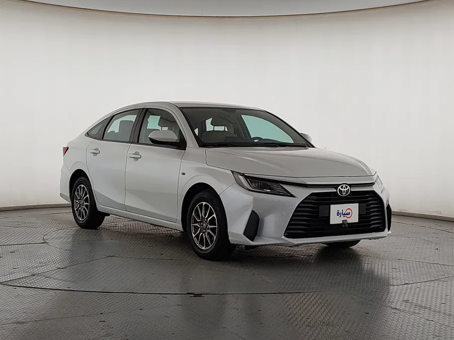 2024 Toyota Yaris  Y 