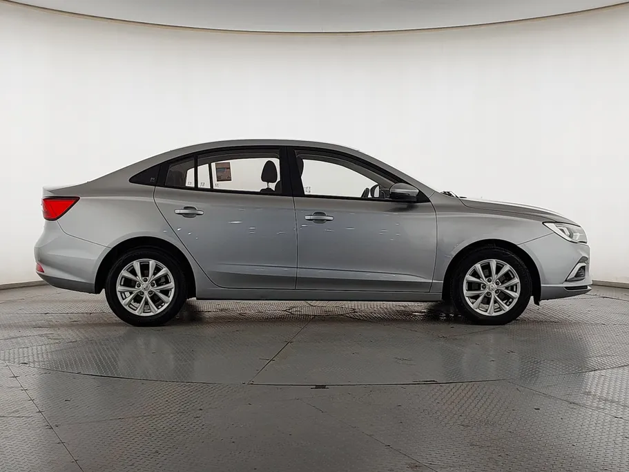 2023 MG 5 STD 